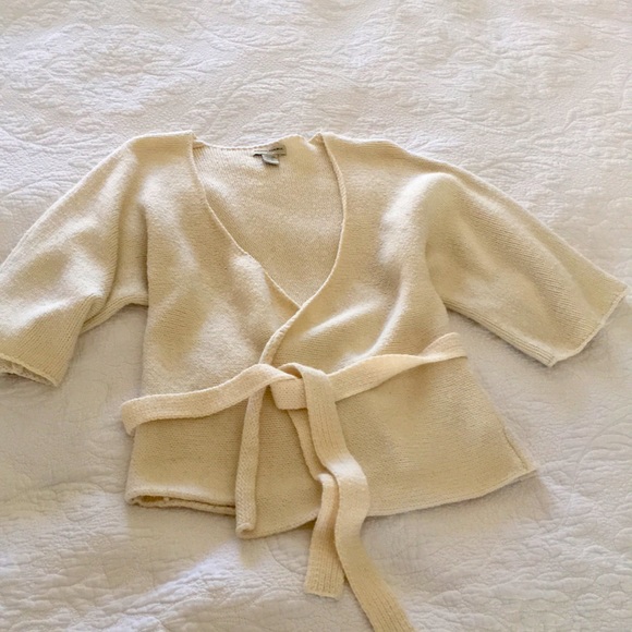 Cream wrap Sweater - Picture 1 of 3